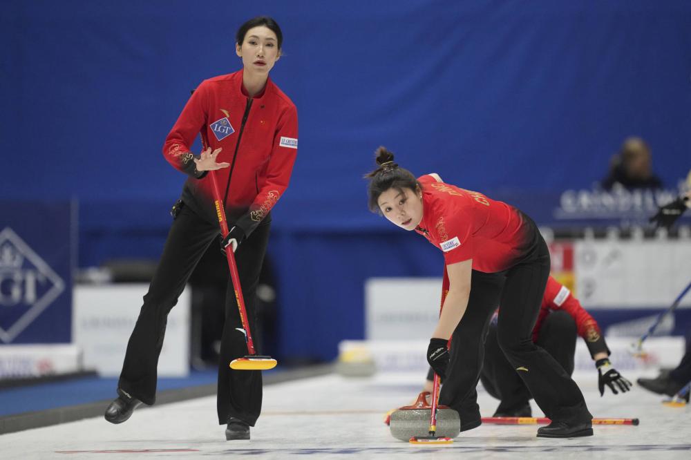 皇马更衣室内乱曝光，阿隆索希望3天后能赢曼城稳定军心